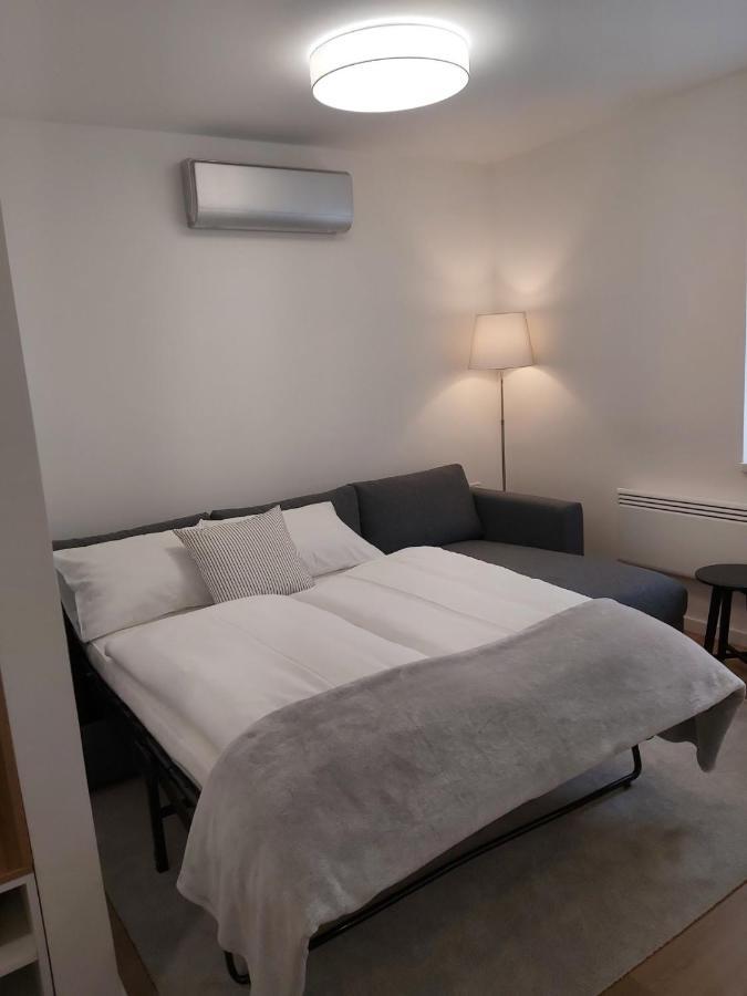 Hello Apartment